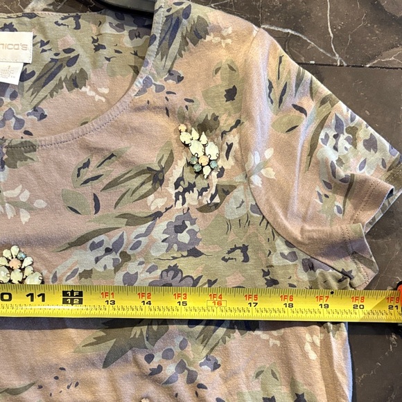 Chico's Short Sleeve Floral Top with gem embellishments - Picture 7 of 10